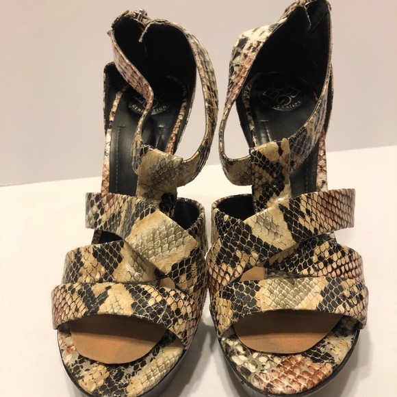 SOLD-Snake Print Heel Platform Sandals Sz9, w/Zipper - Picture 2 of 5